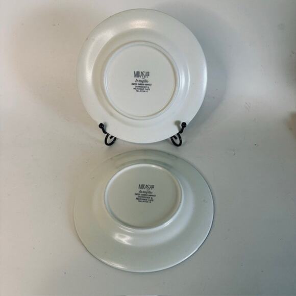 Mikasa Garden Harvest 2 Bread & Butter Plate Intaglio, Fruit & Leaves Rim, VTG - Picture 4 of 8